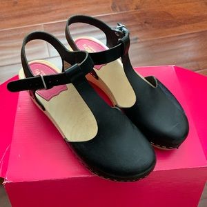 Swedish Hasbeen Black T Strap Clog Sandals